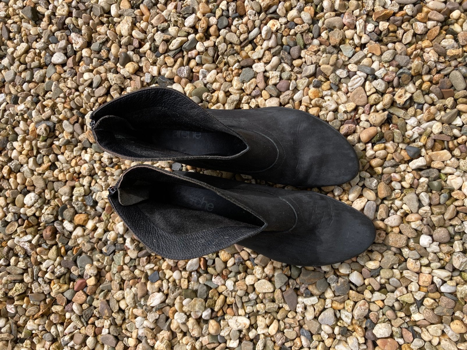 Arche zwart suede enkwllaarsjes met rits maat 40, Ophalen, Zwart, Lage of Enkellaarzen, Zo goed als nieuw