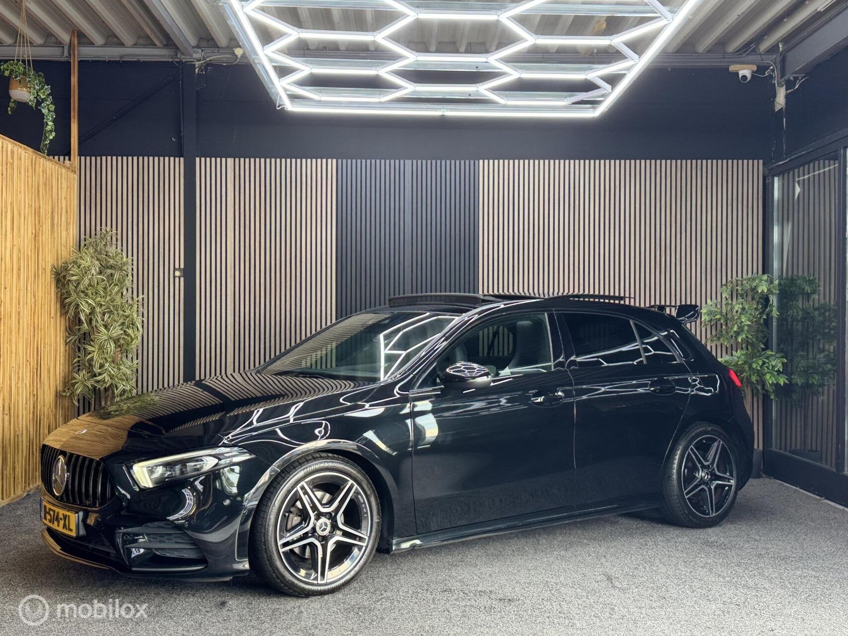 Mercedes A-klasse 200 Business Solution AMG|Pano|Led|Cam|Pdc, Auto's, Gebruikt, 4 cilinders, Leder, 19 km/l