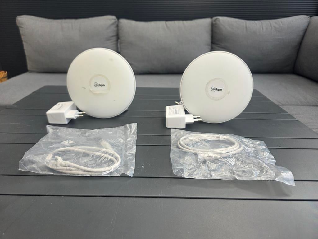 2x KPN SuperWifi punten inclusief adapters en nieuwe kabels, Ophalen of Verzenden, Zo goed als nieuw, KPN Super WiFi versterker