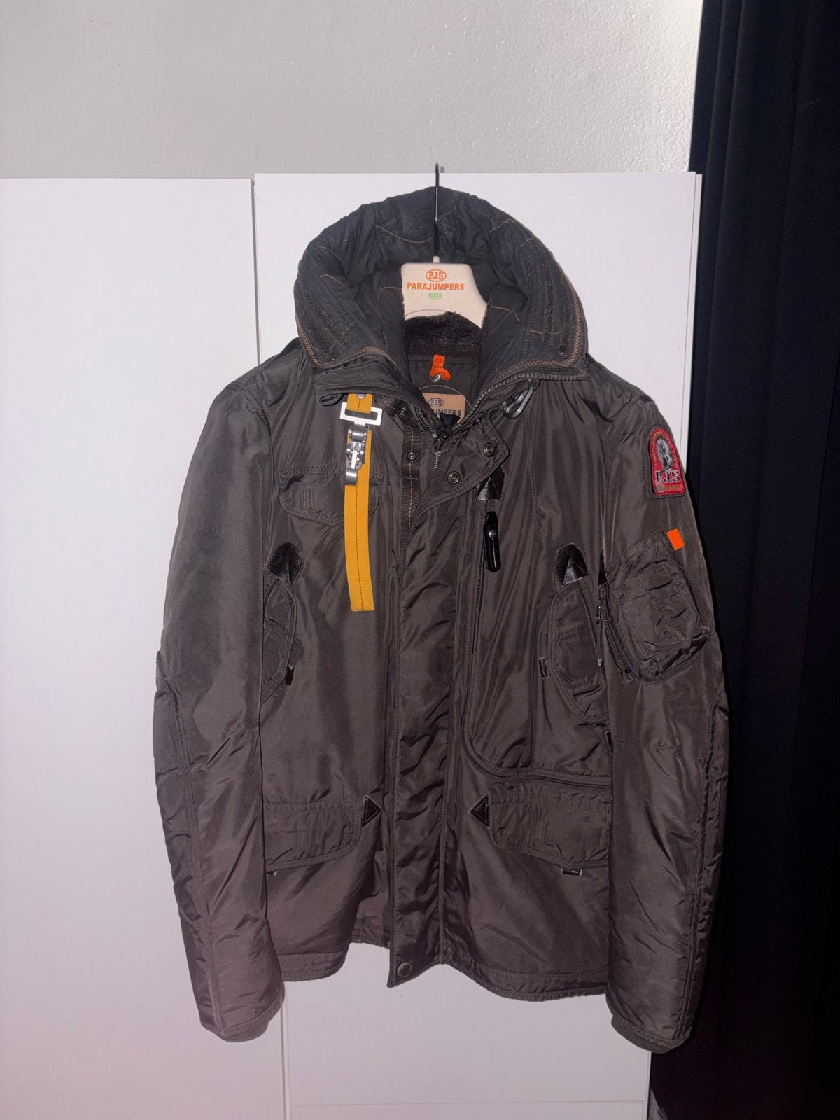 Parajumpers winterjas met bont - Maat S, Ophalen of Verzenden, Zo goed als nieuw, Maat 46 (S) of kleiner, Bruin
