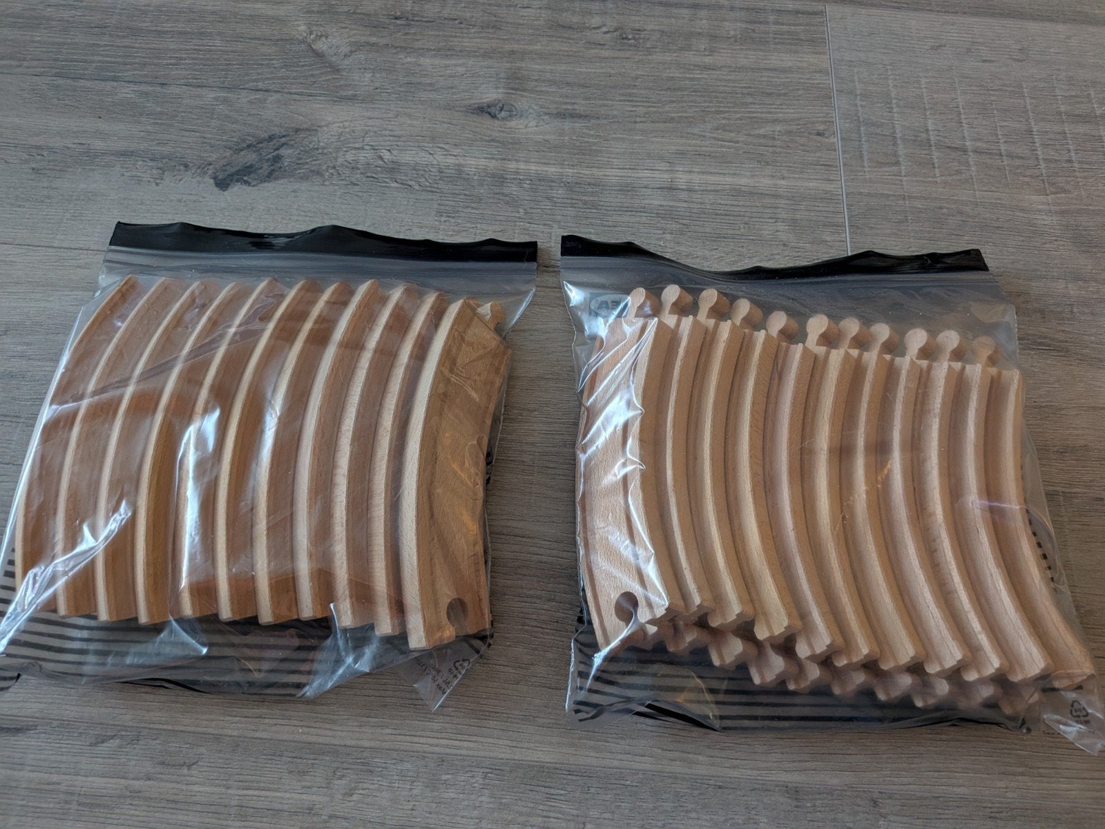 Complete set houten treinbaan en treinen (IKEA/Brio), Ophalen, Gebruikt, Jongen of Meisje