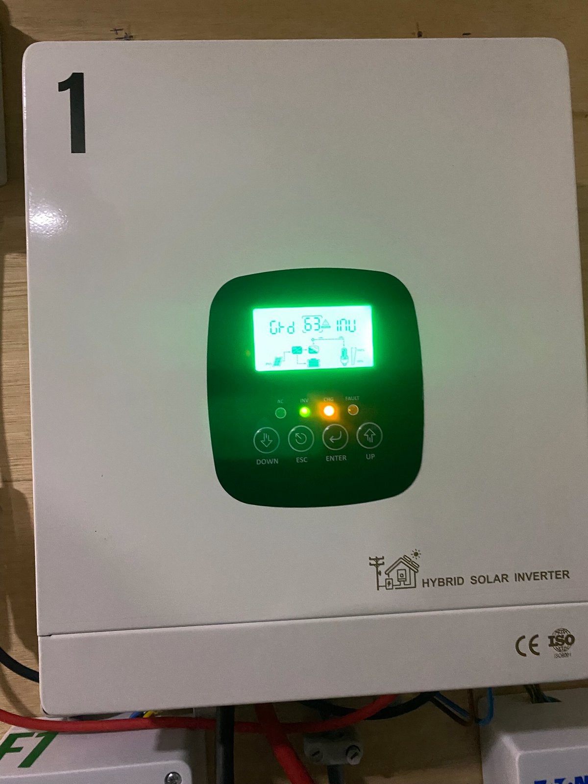 Hybride zonne omvormer, Doe-het-zelf en Verbouw, Zonnepanelen en Toebehoren, Ophalen, Zo goed als nieuw, Overige typen