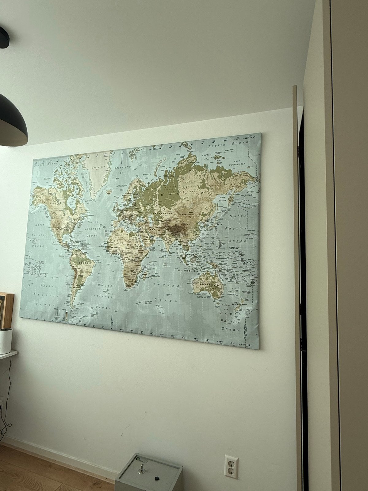 Gedetailleerde Wereldkaart Canvas in Frame IKEA, Ophalen, 100 tot 125 cm, 75 – 100, Print