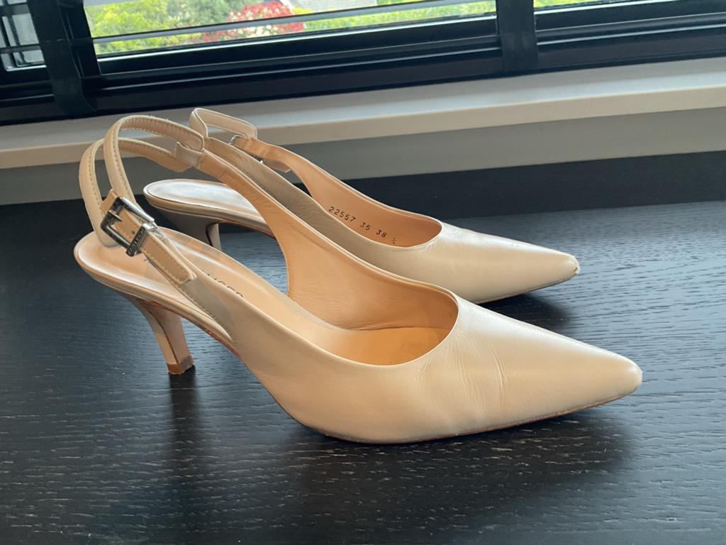 Peter Kaiser pumps maat 39 - Slechts 3x gedragen, Verzenden, Zo goed als nieuw, Beige, Pumps
