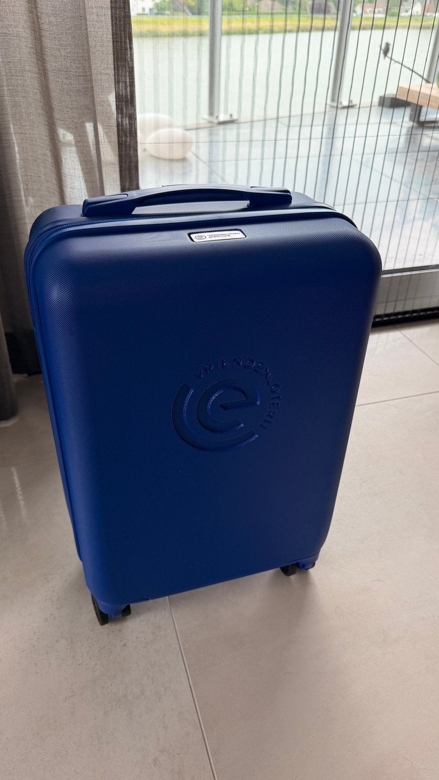 Eredivisie handbagage koffer, Wieltjes, 50 tot 60 cm, Hard kunststof, Nieuw