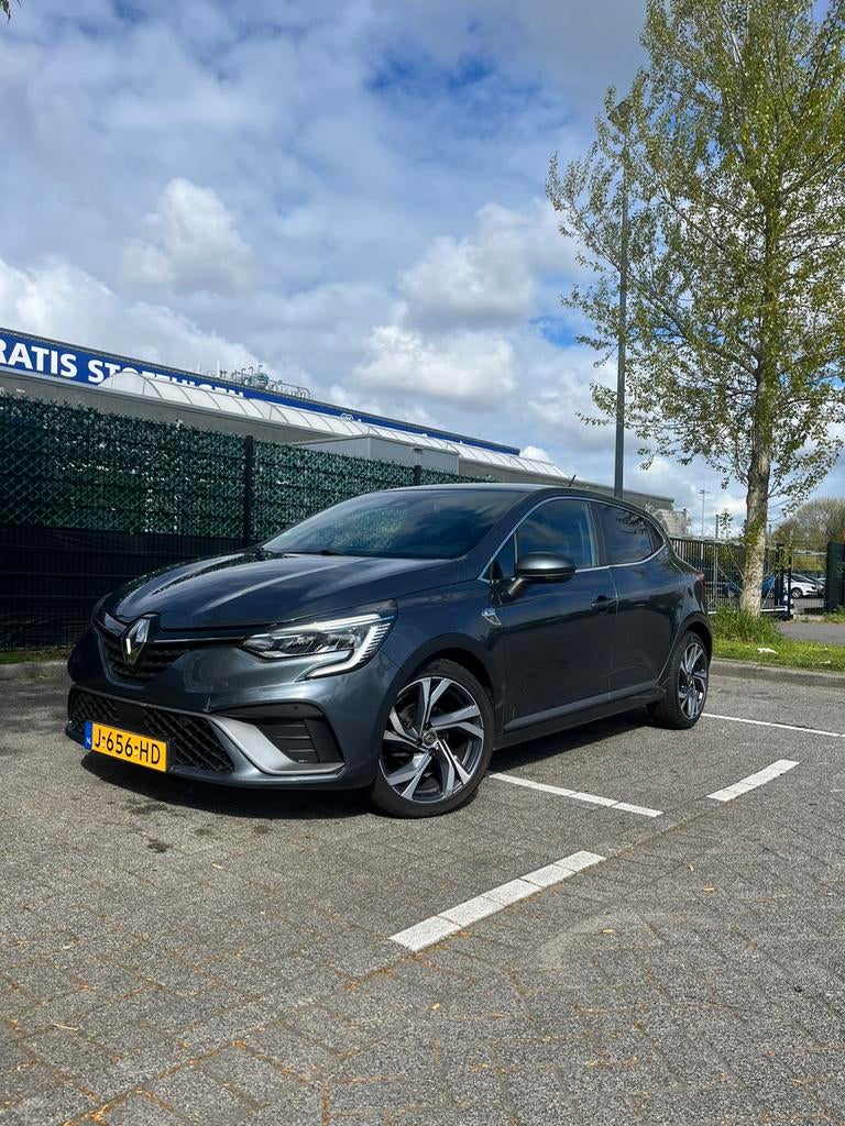 Renault Clio R.S. Line 1.0 TCe 100pk 2020 Grijs, Voorwielaandrijving, 101 pk, 580 kg, Leder en Stof