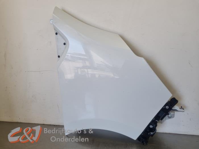 Scherm rechts-voor van een Renault Trafic (DV369), Gebruikt, -, Renault, -