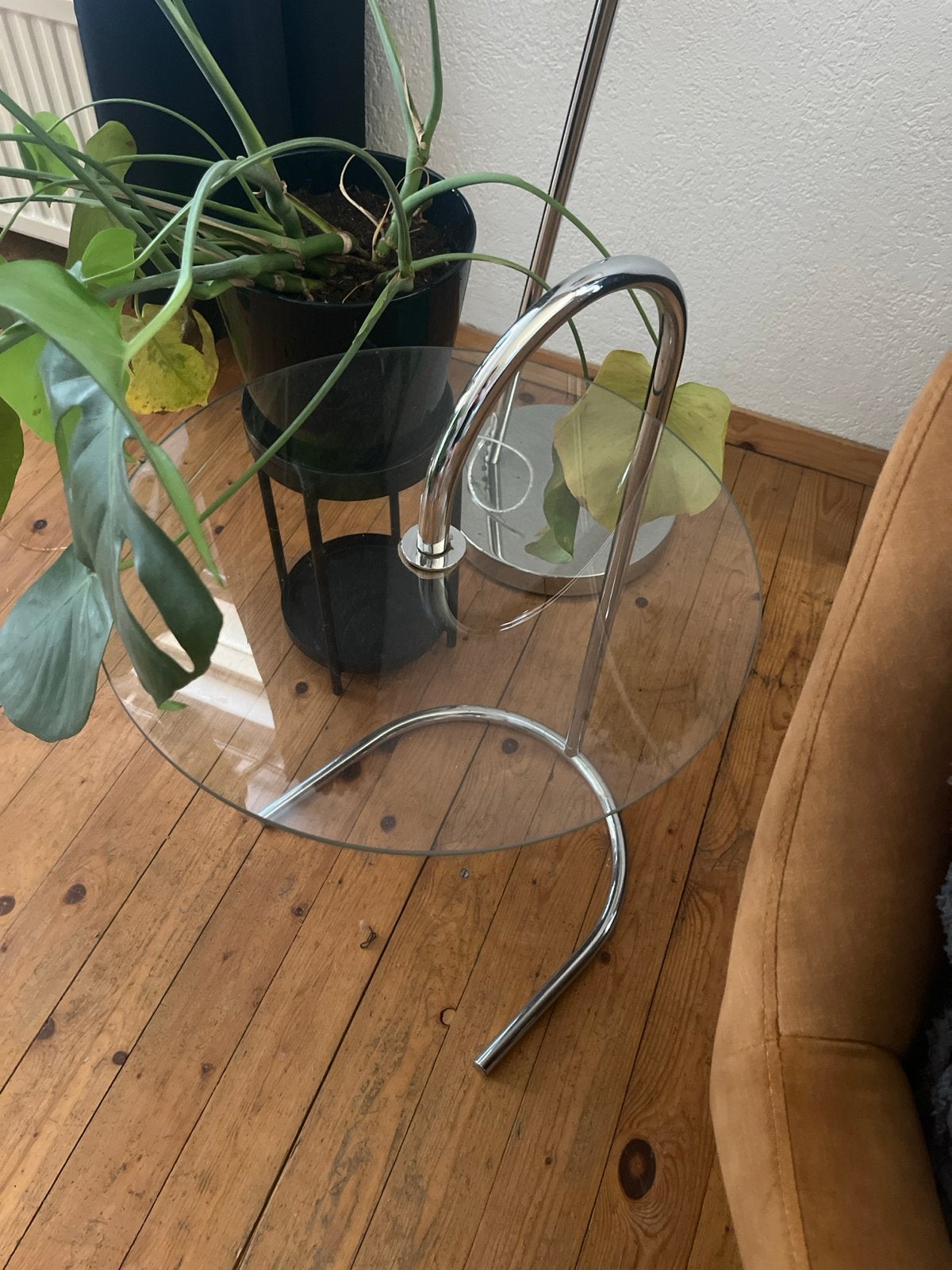 Glazen bijzettafel met RVS poot, Minder dan 55 cm, Gebruikt, Rond, Glas