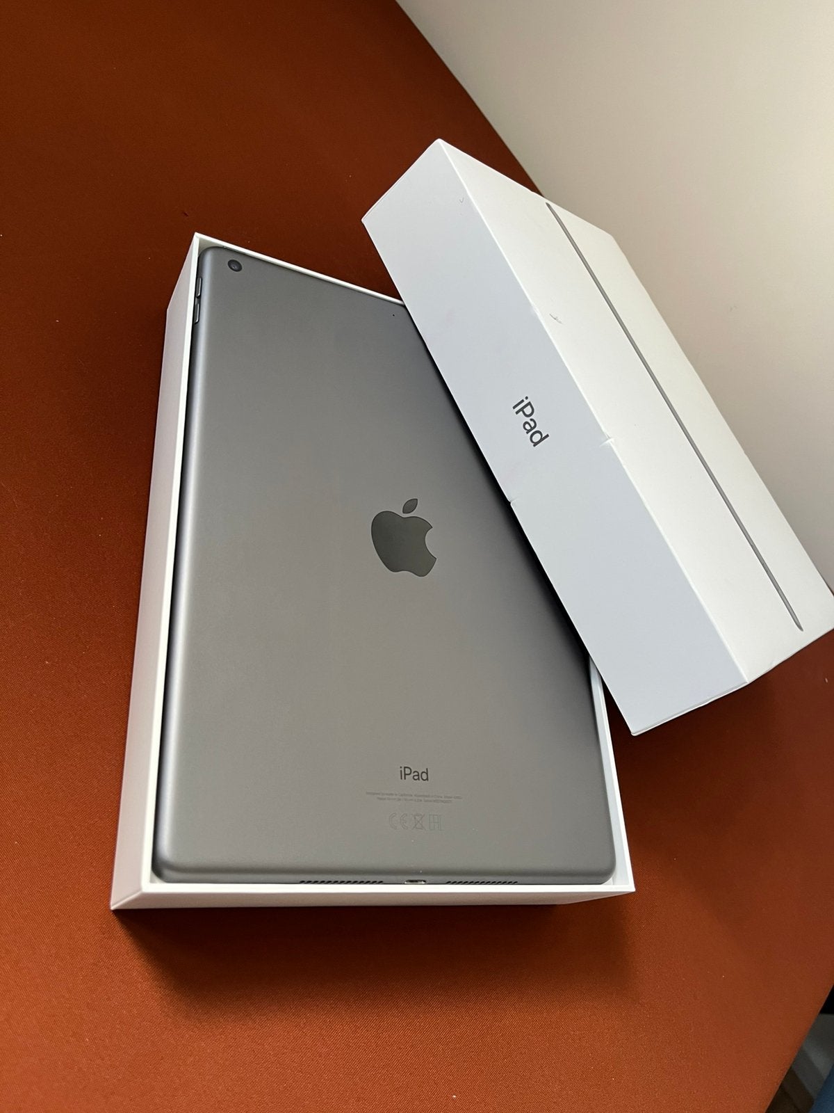 Ipad (9e generatie), Computers en Software, Apple iPads, Gebruikt, Apple iPad, Wi-Fi, 10 inch, 64 GB, Grijs, Ophalen of Verzenden