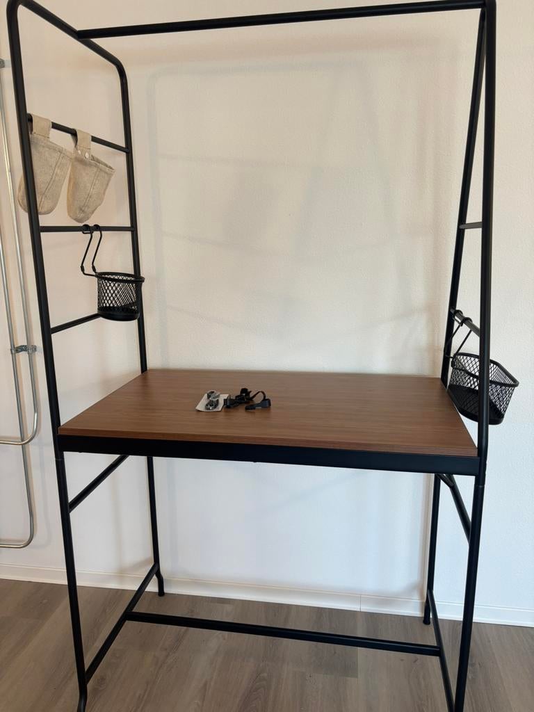 Ikea bar, Huis en Inrichting, Barren, Ophalen, Zo goed als nieuw