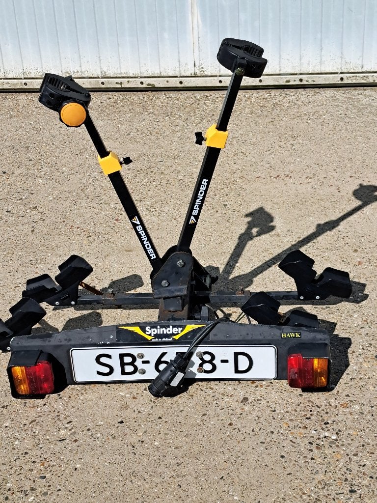 Spinder Hawk Fietsendrager, Ophalen
