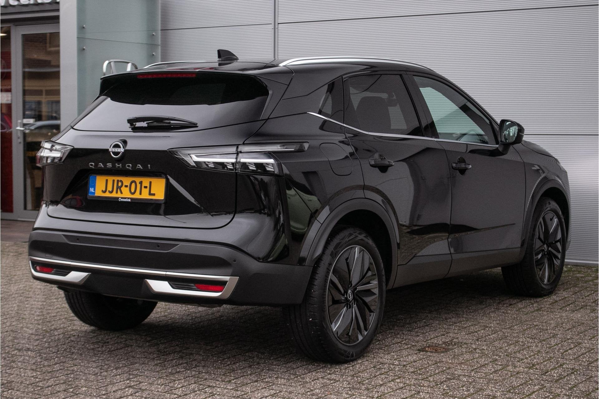Nissan Qashqai 1.3 MHEV Xtronic Tekna - 1800KG Trekgewicht |, Auto's, 4 cilinders, Leder en Stof, Zwart, Bedrijf