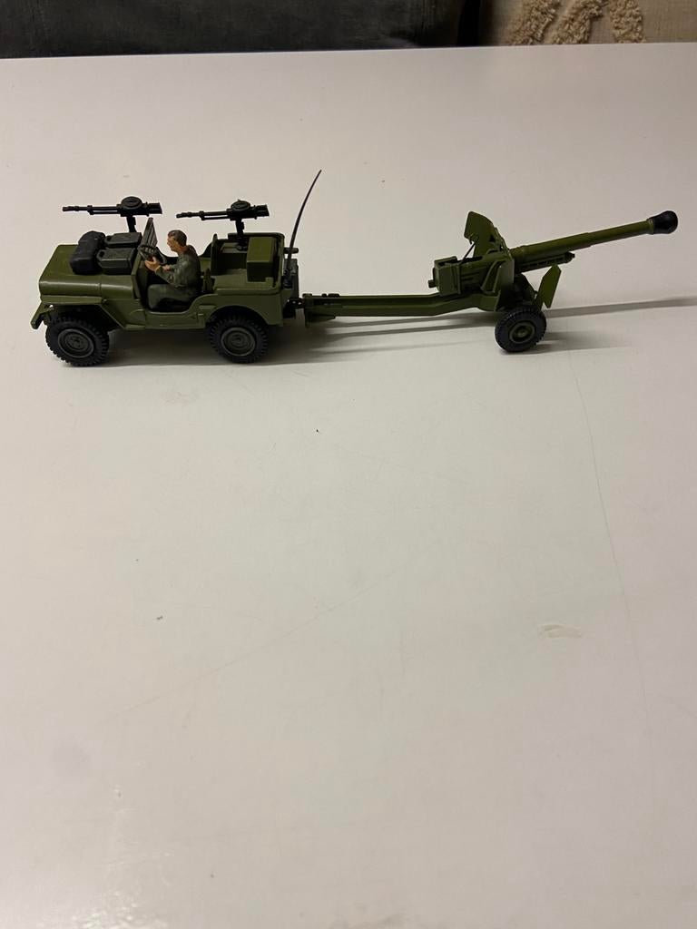 Dinky militair compleet set, Ophalen of Verzenden, Zo goed als nieuw, Auto, Dinky Toys