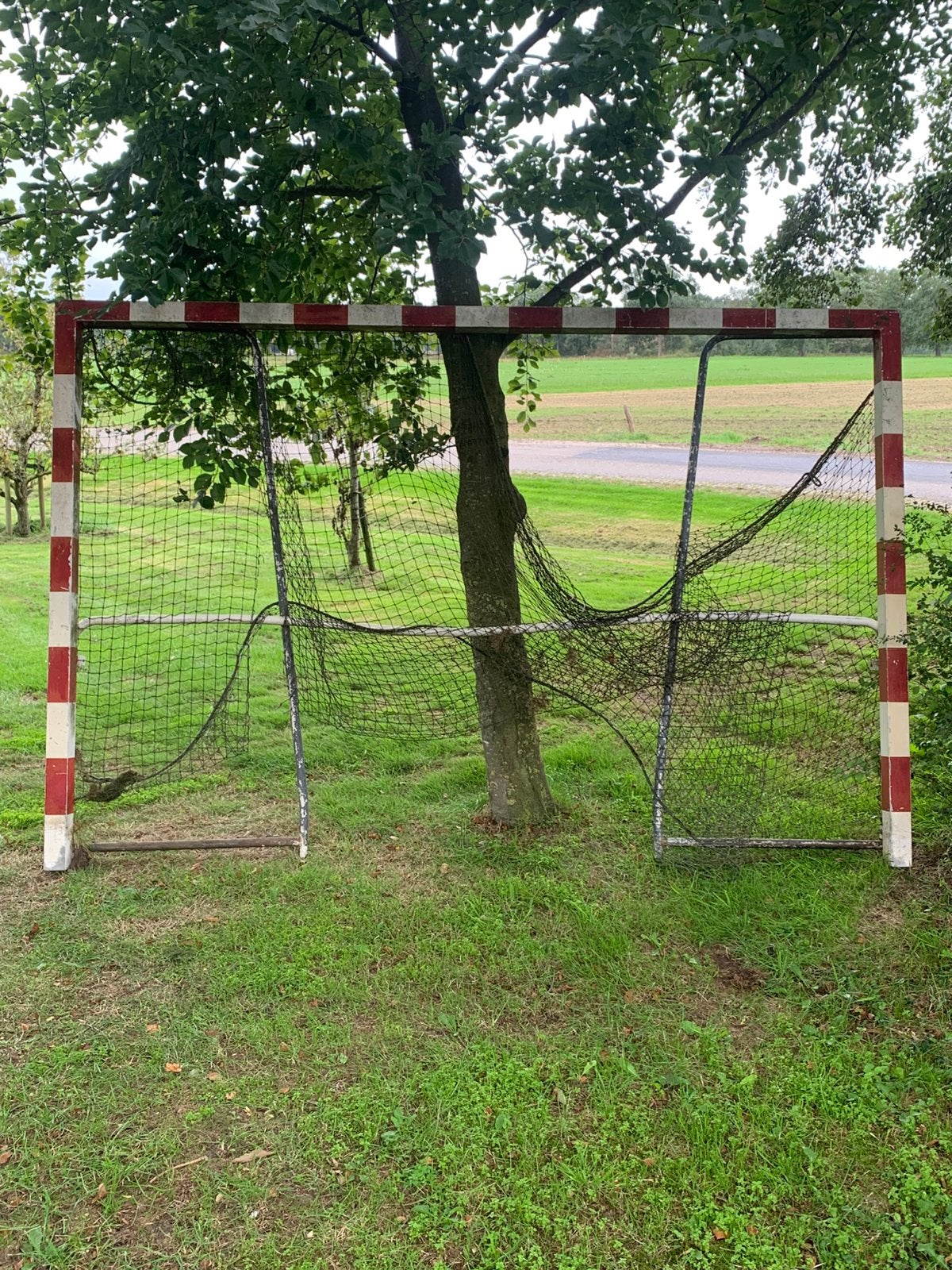 Voetbaldoel gebruikt, Ophalen, Gebruikt