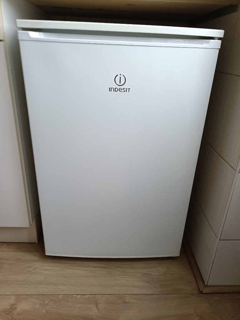 Tafelmodel vrieskast indesit, Witgoed en Apparatuur, Vriezers en Diepvrieskisten, Gebruikt, Minder dan 85 cm, Minder dan 60 cm