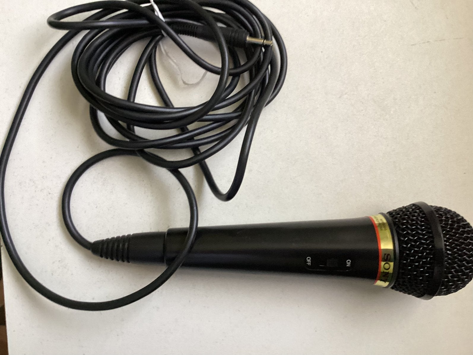 Sony Microfoon met kabel - Ideaal voor zang en spraak, Ophalen of Verzenden, Gebruikt, Overige typen