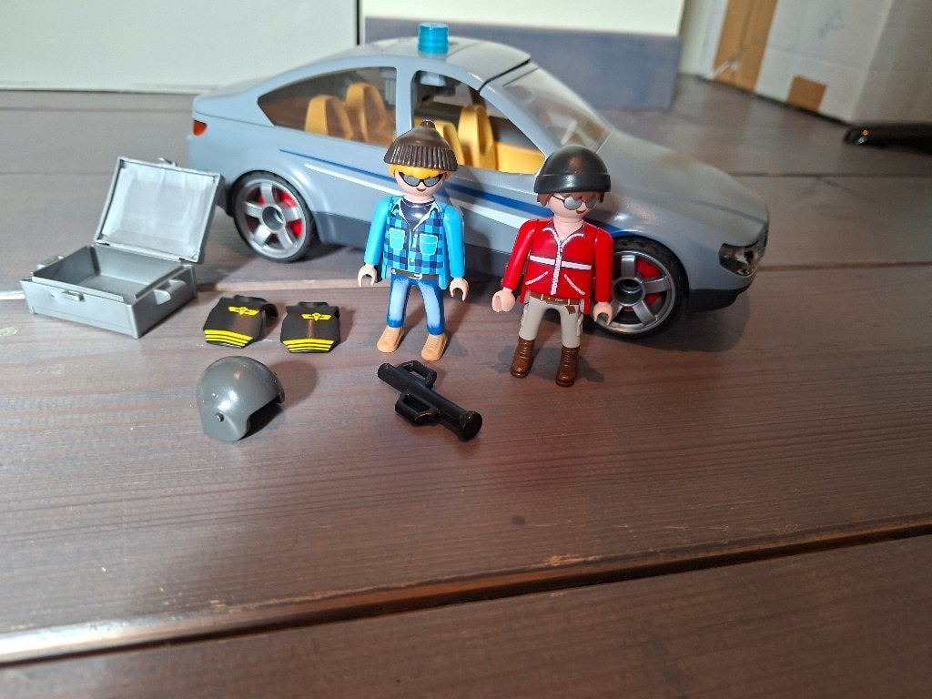Playmobil setje undercover politieauto, Complete set, Overige typen, Ophalen of Verzenden, Zo goed als nieuw