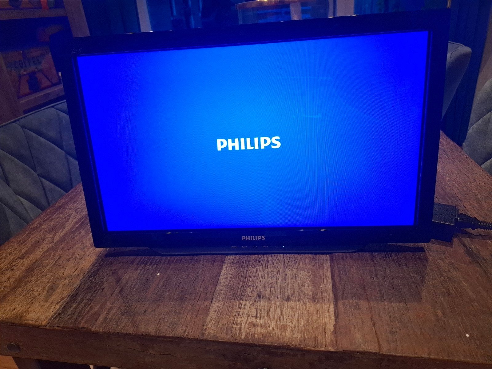 Philips Smart All-in-One Android PC S221C4 - 22 inch