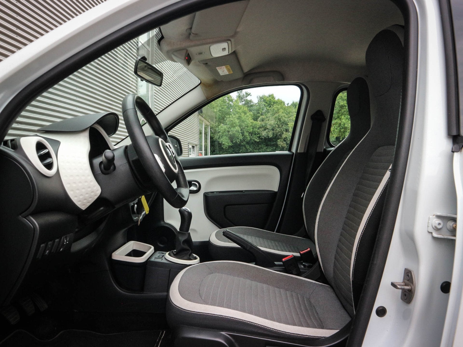 Renault Twingo 1.0 SCe Collection Airco | Audio | (bj 2018), Auto's, Gebruikt, Euro 6, 840 kg, 4 stoelen