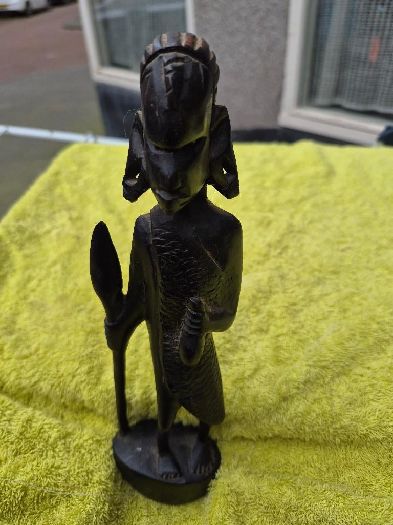Afrikaanse strijdersmens met speer en fles; handgemaakt, Antiek en Kunst, Ophalen, Houtsnijwerk, Art deco, Handgemaakt