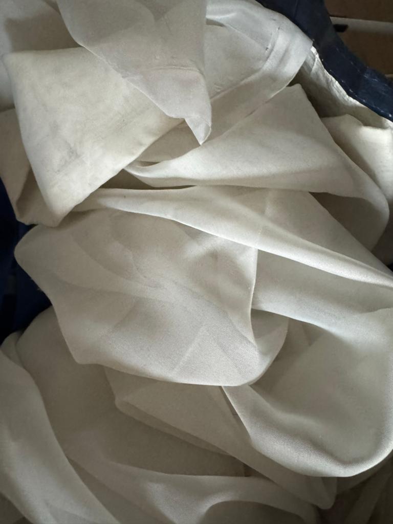 Crèmekleurig Chiffon Gordijn met Ruches (7-8 meter), Doe-het-zelf en Verbouw, Zeil en Folie, Ophalen of Verzenden, Zo goed als nieuw