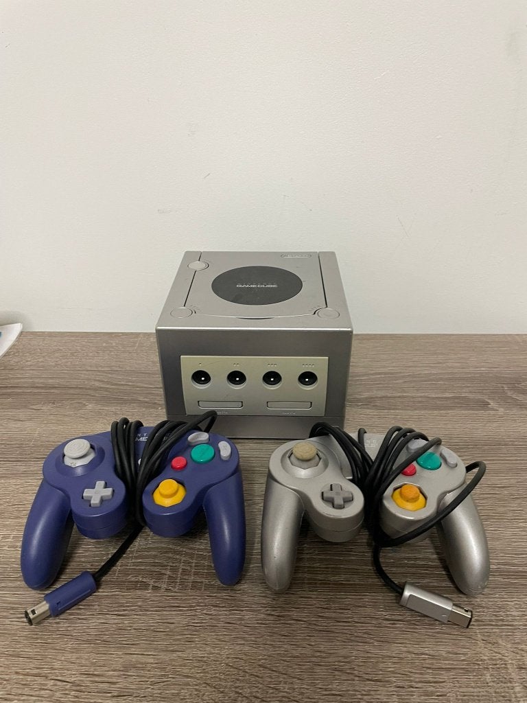 Nintendo GameCube met 2 controllers, Ophalen of Verzenden, Gebruikt, Zilver, Met 2 controllers