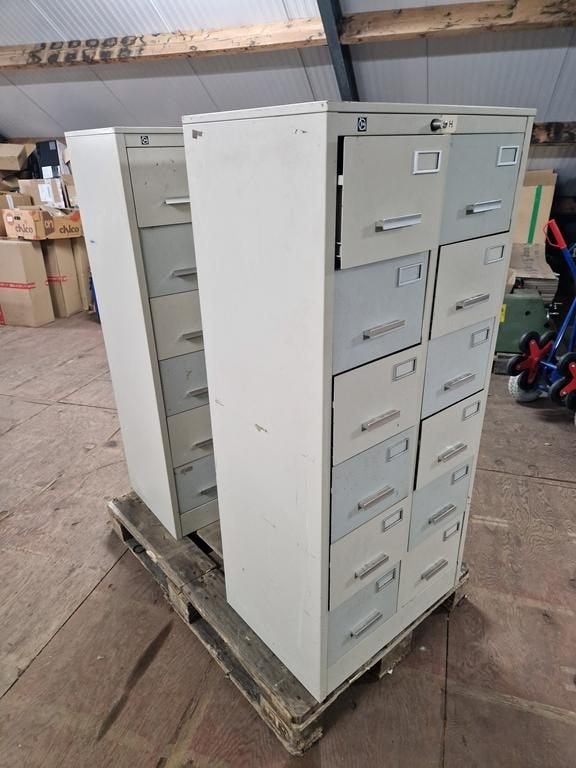 2 metalen ladekasten - nette staat, 12 laden per kast, Ophalen, Gebruikt, Onbekend, Onbekend