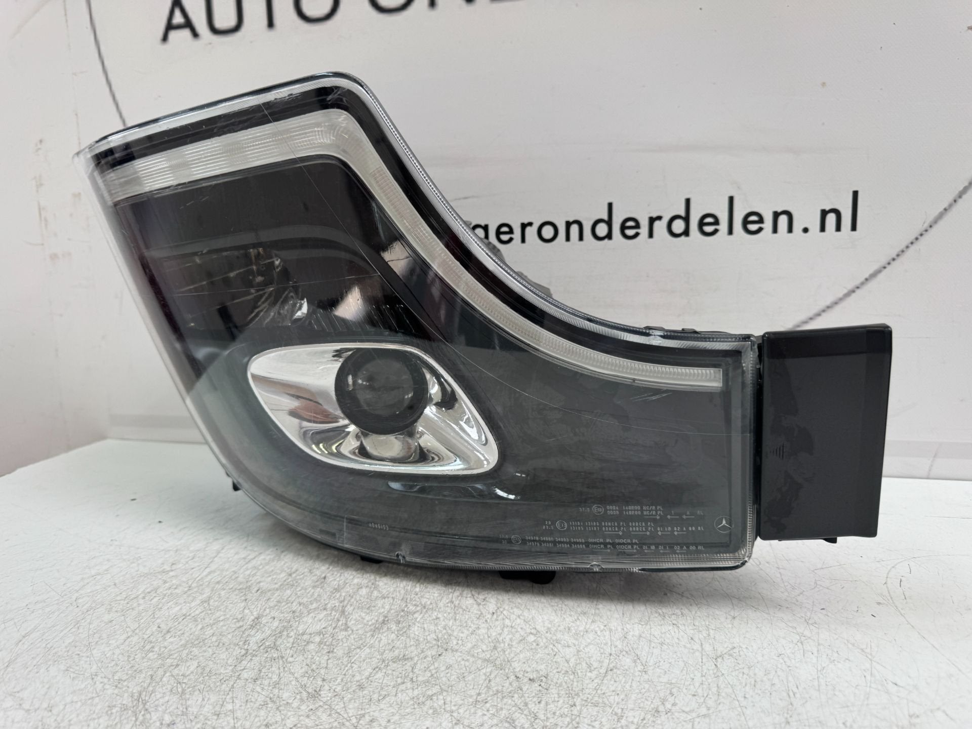 MERCEDES ACTROS LED KOPLAMP RECHTS A9618200959, Info@fabrikant.eu, Fabrikantstraat 1
1000 AA  Amsterdam, NL, Ophalen of Verzenden