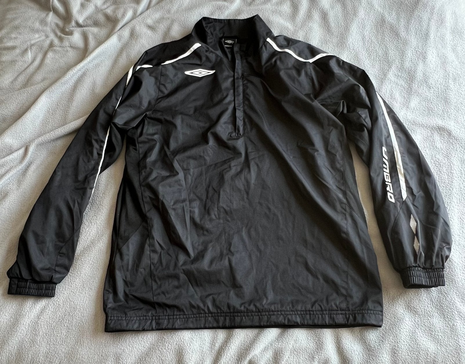 Y2K Umbro windbreaker half zip, Ophalen of Verzenden, Zo goed als nieuw, Maat 52/54 (L), Zwart