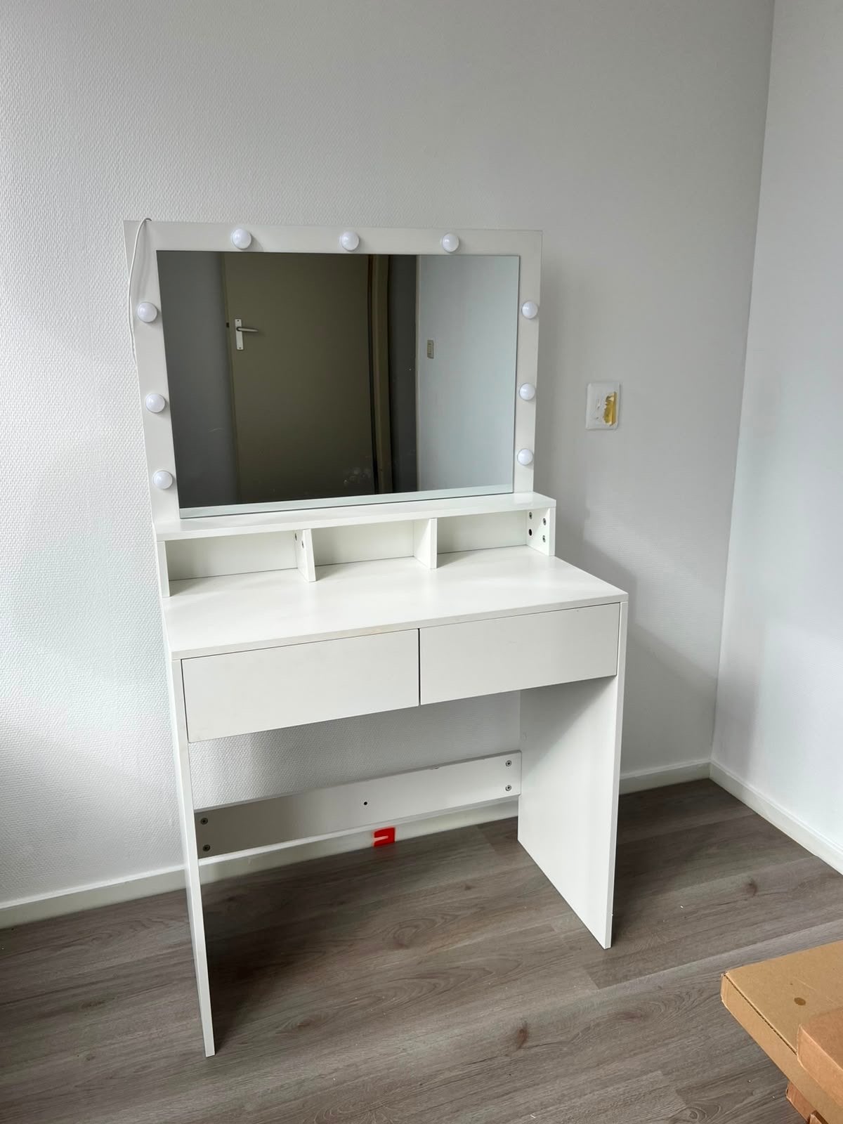 Witte make-up tafel met spiegel en verlichting, Ophalen, 100 tot 150 cm, 50 tot 100 cm, Zo goed als nieuw