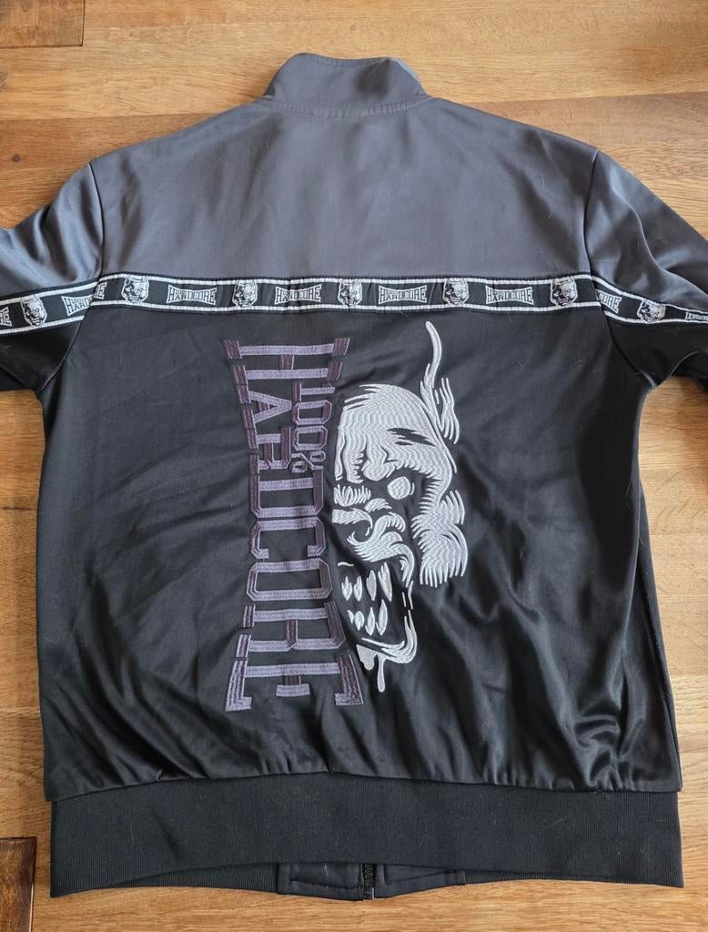 100% Hardcore Trainingsjack - Zwart/Grijs, Maat 48/50 (M), Zwart, 100% Hardcore, Ophalen of Verzenden