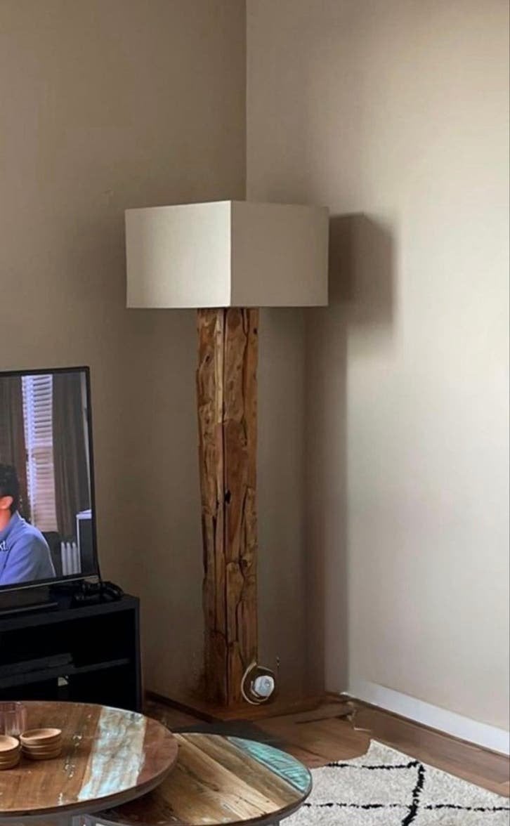 Unieke houten vloerlamp, robuust en sfeervol, Ophalen, Gebruikt, Hout, 150 tot 200 cm