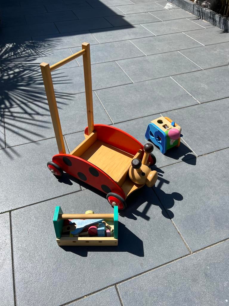 Houten loopwagen lieveheersbeestje met blokken, Kinderen en Baby's, Speelgoed | Houten speelgoed, Ophalen of Verzenden, Gebruikt