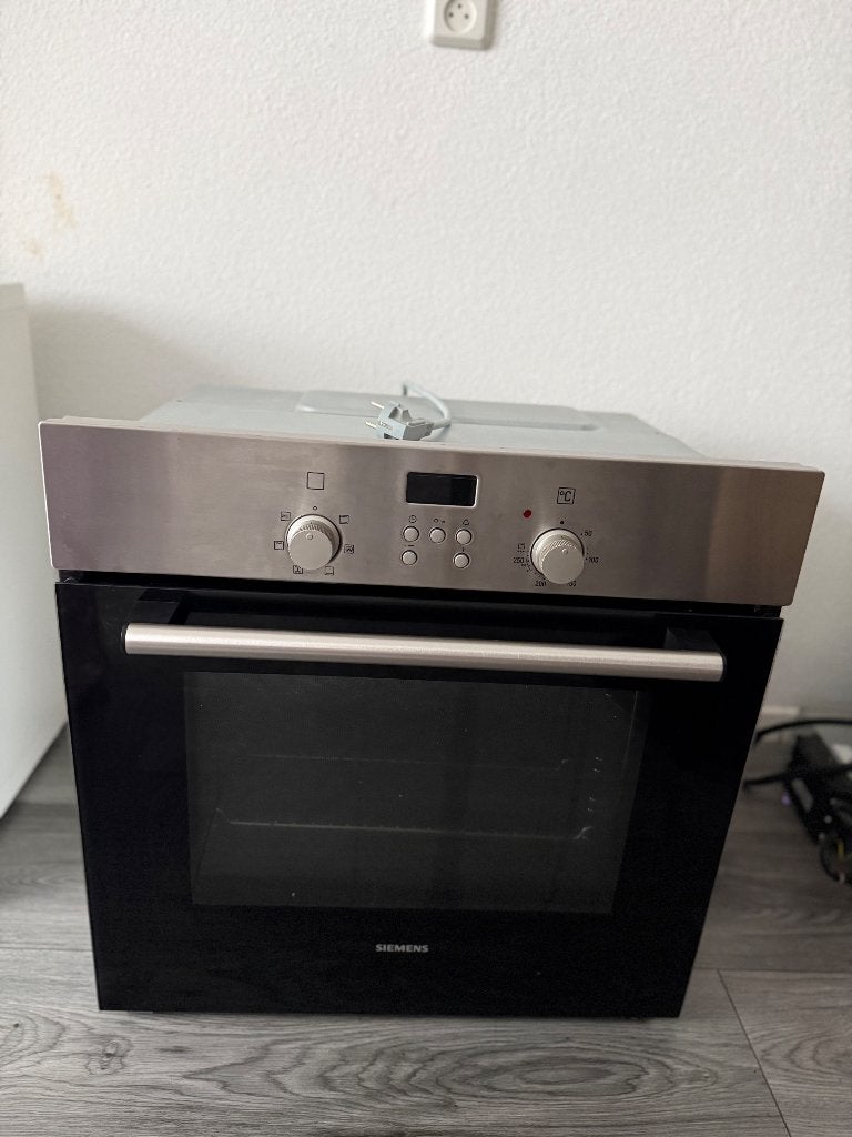 Siemens Inbouw oven IQ100, Ophalen, Hete lucht, Siemens, Zo goed als nieuw