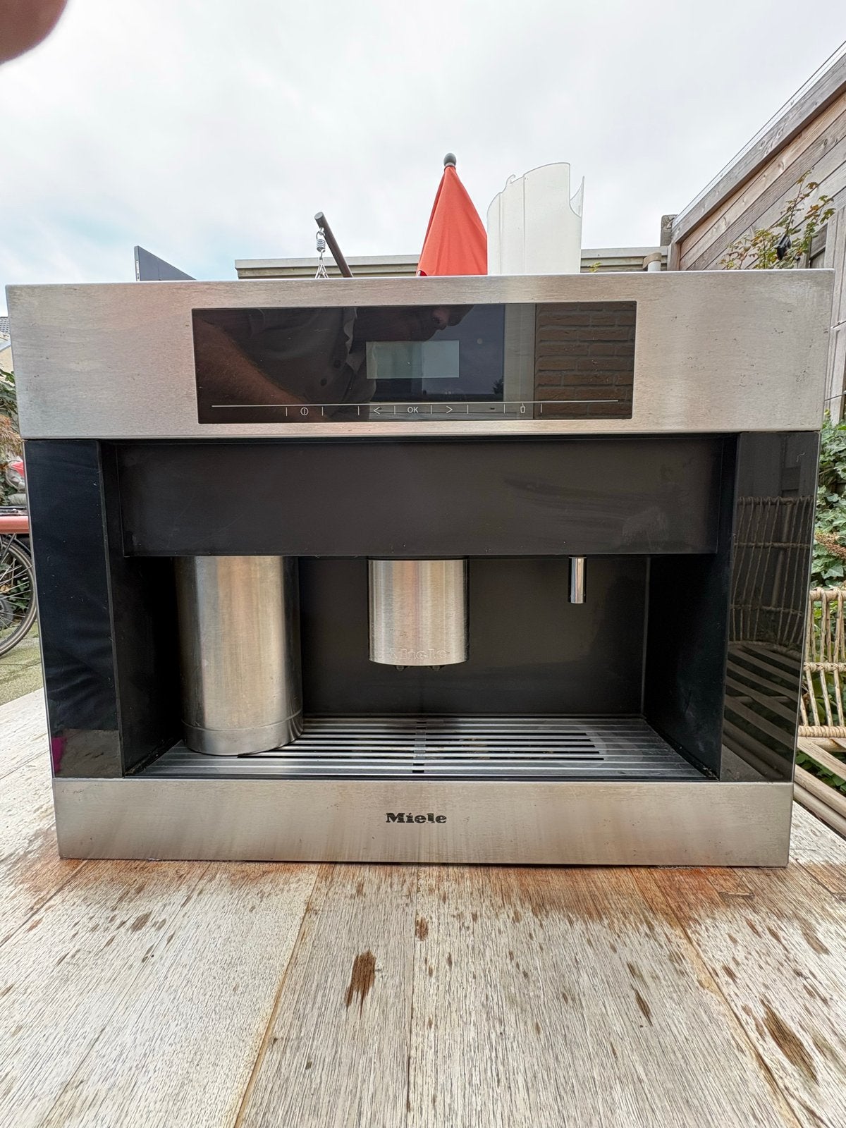 Defecte Miele CVA 5060 koffiemachine - voor onderdelen, Ophalen, Niet werkend