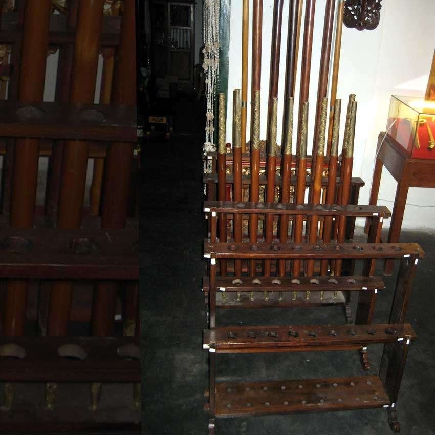 Houder voor 18 Tombaks / speren PLT Keris Indonesie Tombak, Ophalen of Verzenden