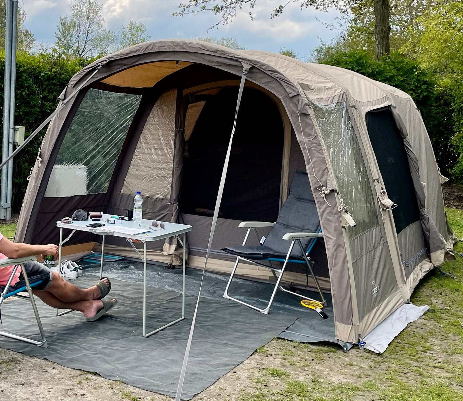 Vango opblaasbare tent 4 personen polykatoen, Caravans en Kamperen, Ophalen, Gebruikt, Meer dan 6
