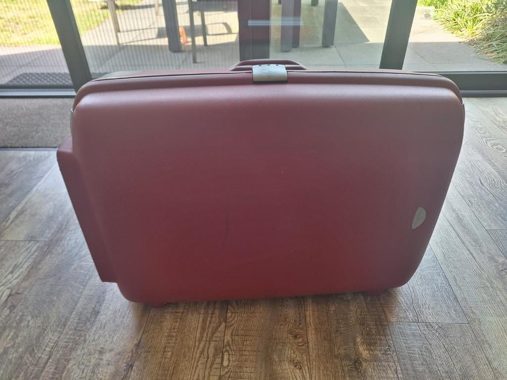 Rode Samsonite Koffer, wieltjes, handgreep, Sieraden, Tassen en Uiterlijk, Koffers, Gebruikt, Hard kunststof, 60 tot 70 cm, 35 tot 45 cm