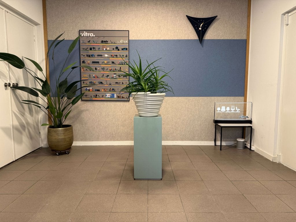 Dirk van der Kooij | Mummy Planter Vaas | Wit | 1x, Dirk van der Kooij, Kunststof, Gebruikt, Dirk van der Kooij