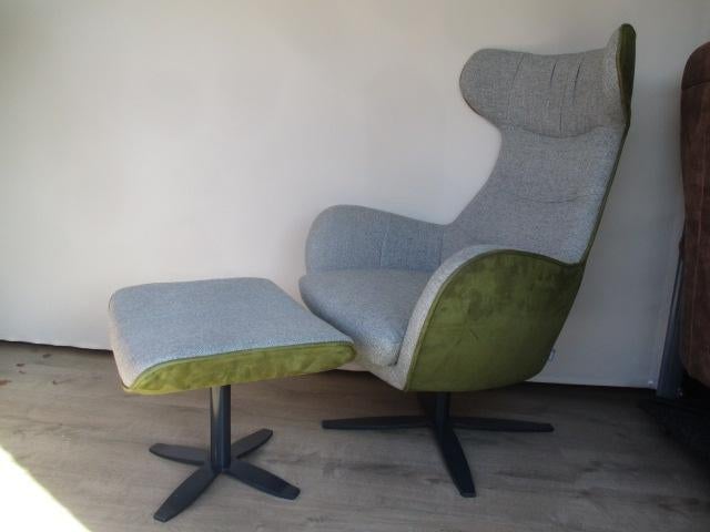 SHOWMODEL Xoon draai fauteuil + hocker stof groen / grijs, Ophalen, 75 tot 100 cm, Zo goed als nieuw, Overige materialen