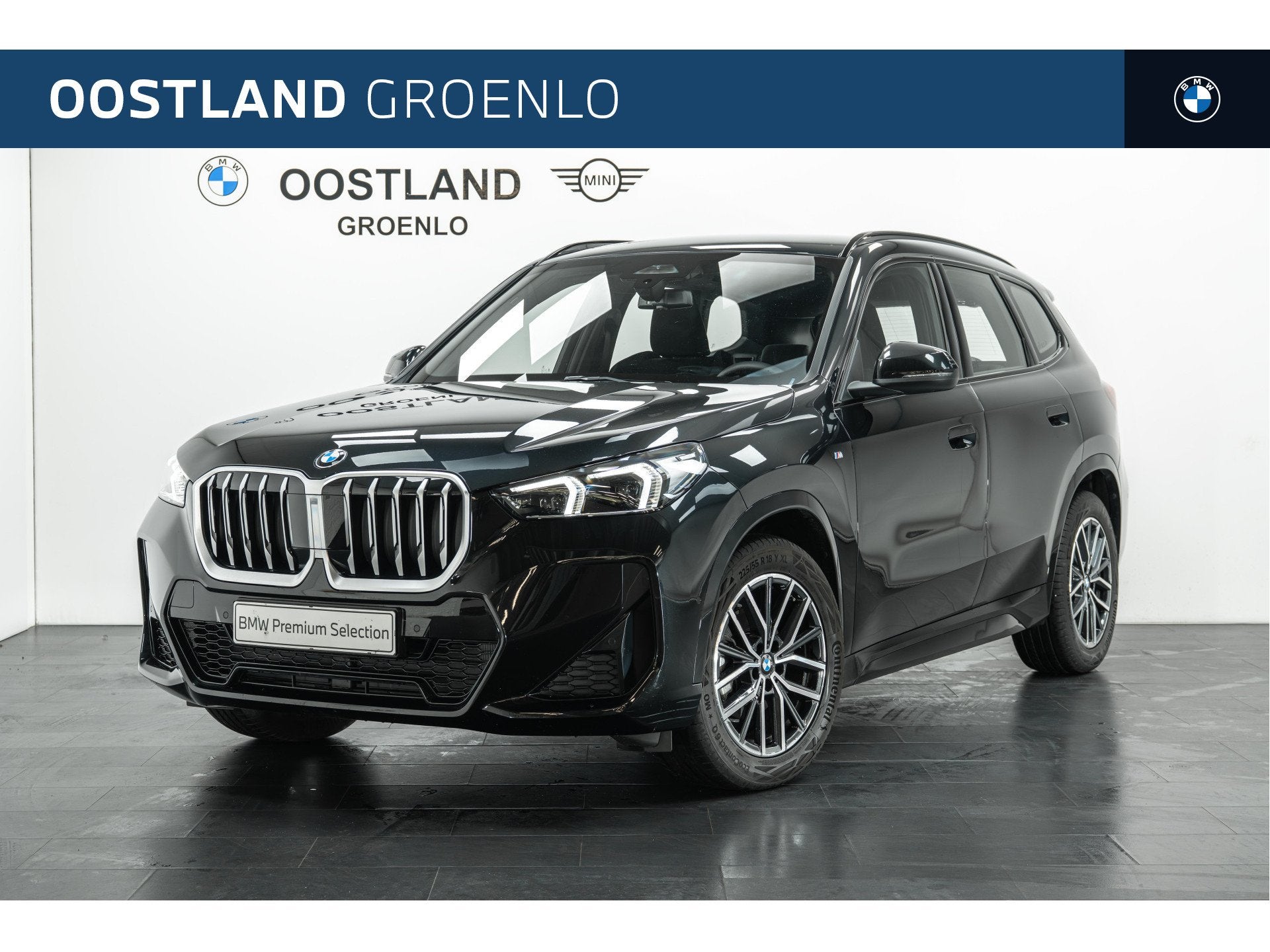BMW X1 sDrive18i M Sport Automaat / Sportstoelen / Achteruit, Auto's, Dealer onderhouden, 136 pk, Gebruikt, Zwart