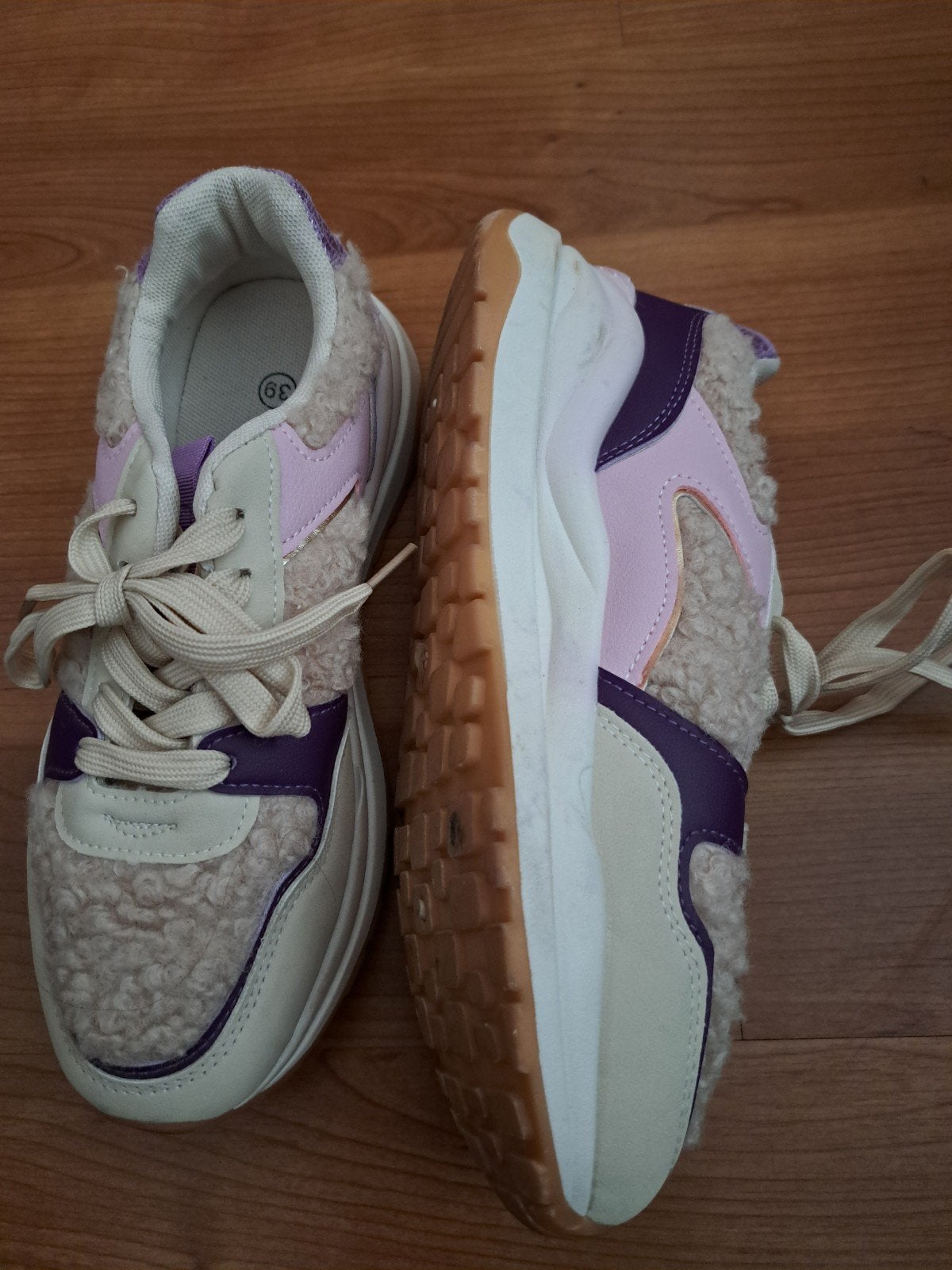 sneakers maat 39, Beige, Ophalen of Verzenden, Sneakers of Gympen, Zo goed als nieuw