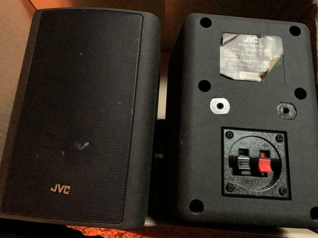 JVC speakers 2 x, Ophalen of Verzenden, Zo goed als nieuw, Minder dan 60 watt, JVC