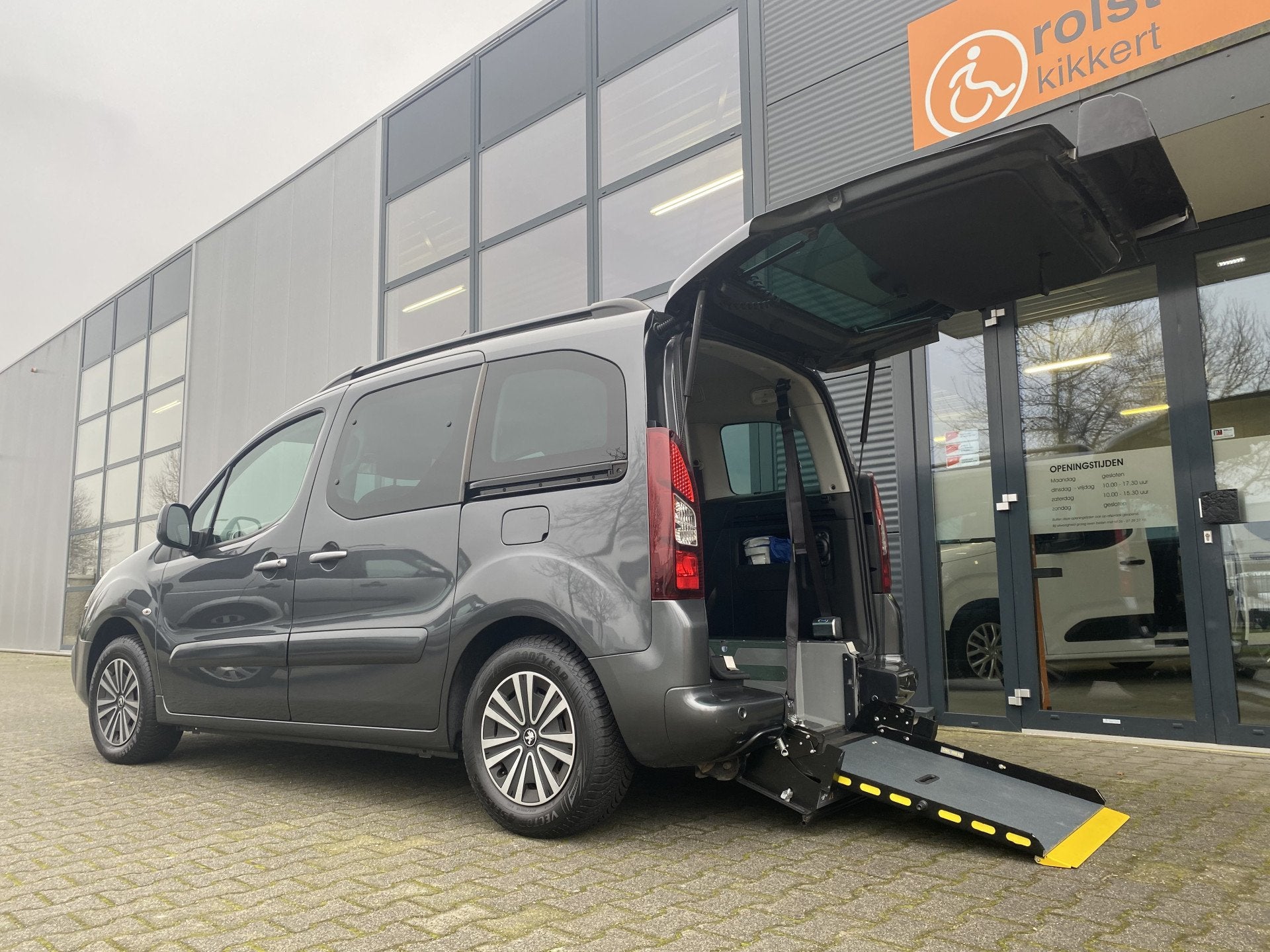 Peugeot Partner Tepee 4+1 Rolstoelauto 1.6 BlueHDi Active (Z, Voorwielaandrijving, Gebruikt, Euro 6, LED verlichting