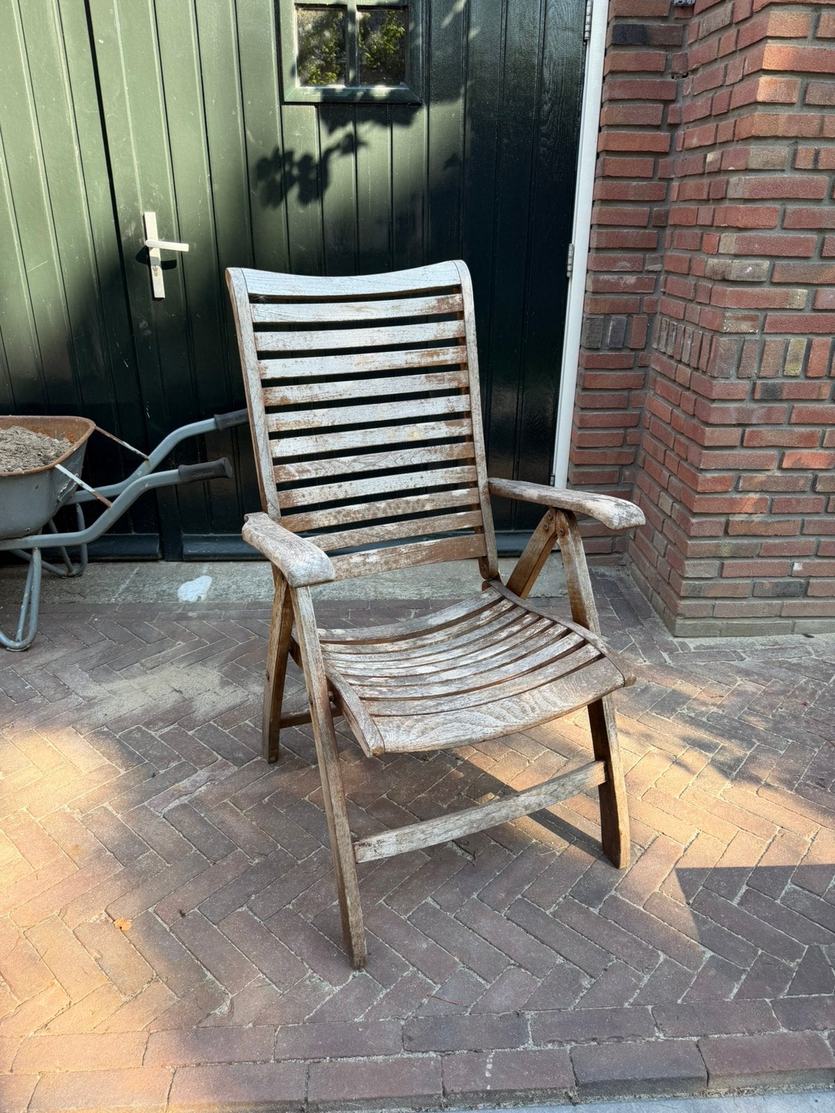 4 tuinstoelen met kussens gratis af te halen, Ophalen, Gebruikt, Hout