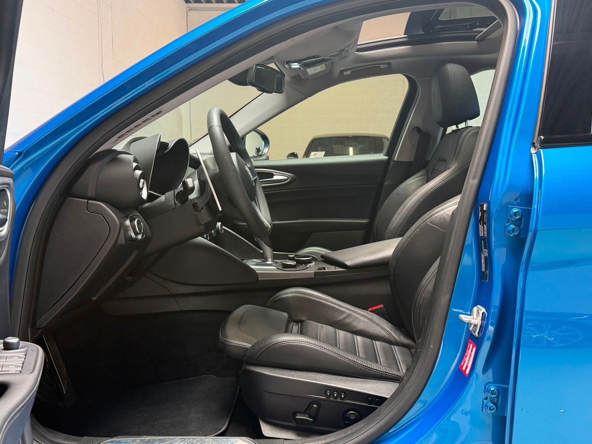 Alfa Romeo Giulia 2.0 T Veloce - SPORTSTOELEN - PANODAK - 19, Auto's, Alfa Romeo, Automaat, Dealer onderhouden, Achterwielaandrijving