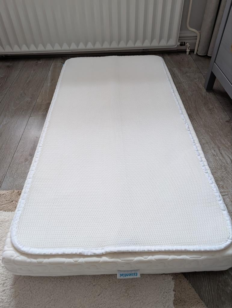 Aerosleep matras met unieke matrasbeschermer 60x120 cm, Huis en Inrichting, Slaapkamer | Matrassen en Bedbodems, Ophalen, 190 cm of minder