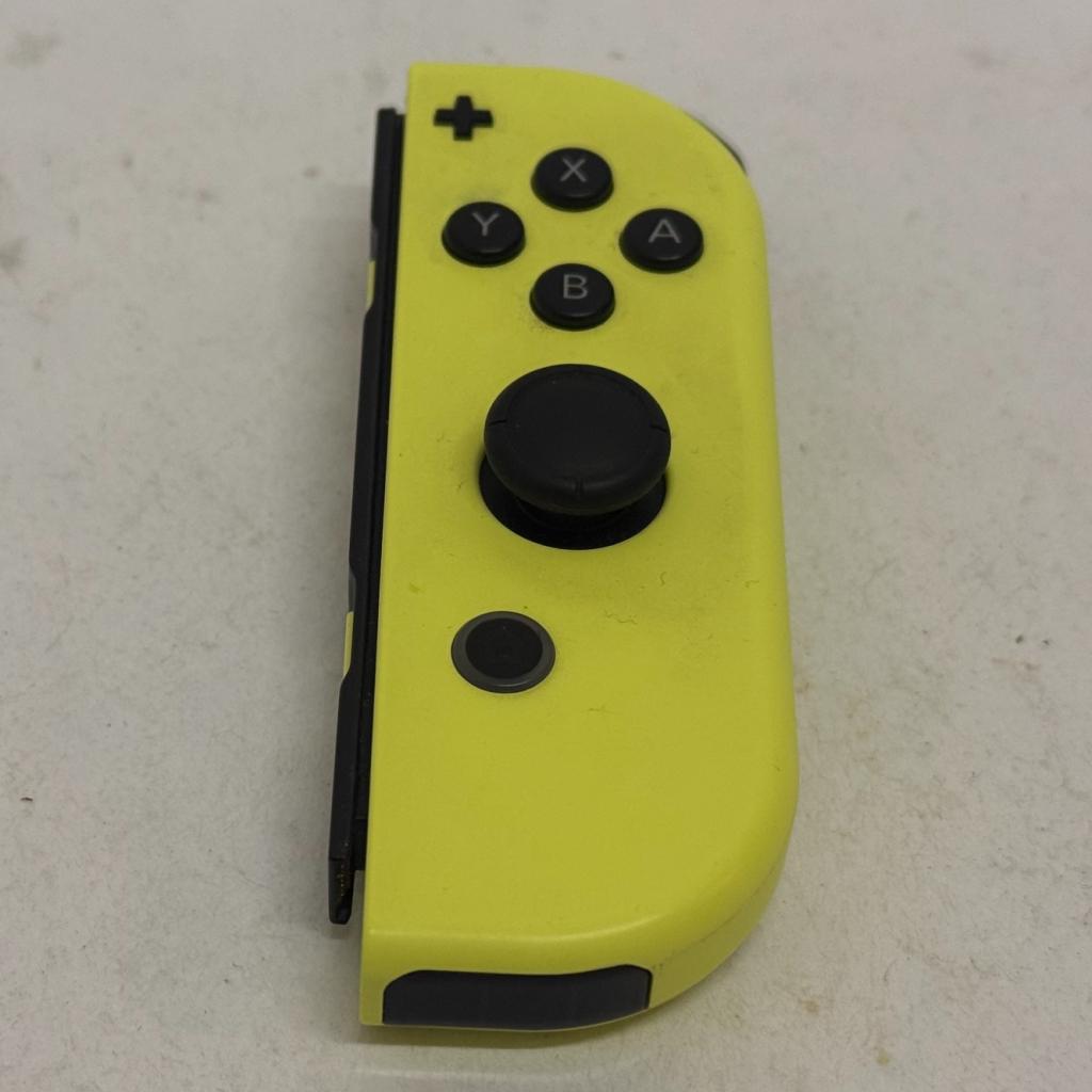 Nintendo Switch Joy-Con Geel (R), Spelcomputers en Games, Spelcomputers | Nintendo Switch, Nintendo, Zo goed als nieuw, Support@nintendo.com