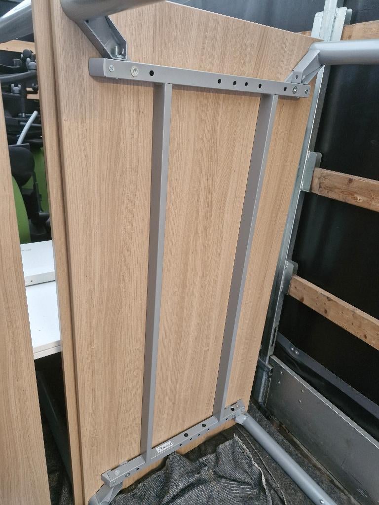Assmann 160x80 vergadertafel / kantinetafel / bureautafel, In hoogte verstelbaar, ASSMANN BÜROMÖBEL GMBH & CO. KG, Gebruikt, Info@assmann.de