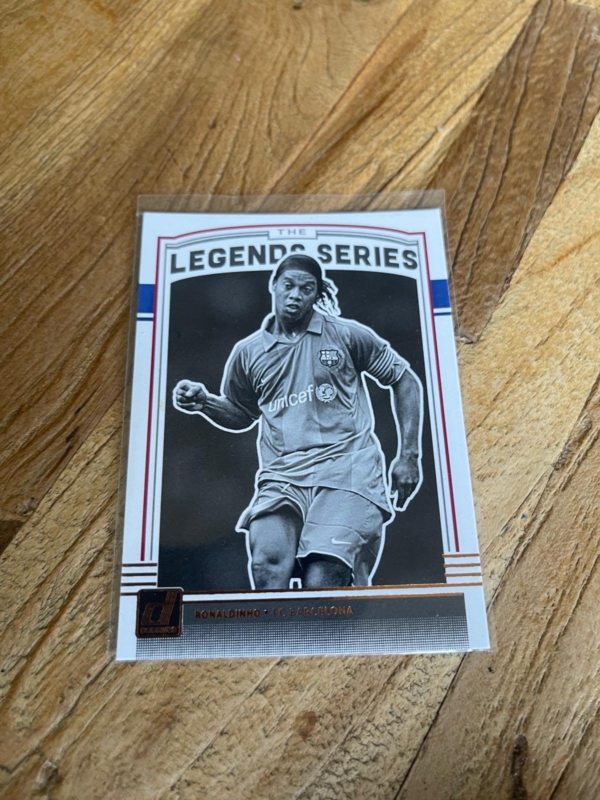 Ronaldinho FC Barcelona Legends Series Voetbalkaart, Ophalen of Verzenden, Zo goed als nieuw, Buitenlandse clubs, Spelerskaart